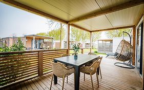 Vakantiepark Eiland Van Maurik